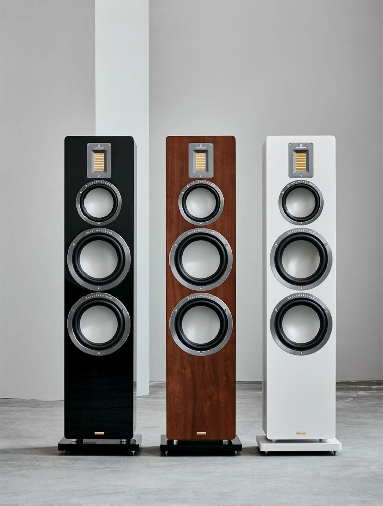 Audiovector QR7 SE