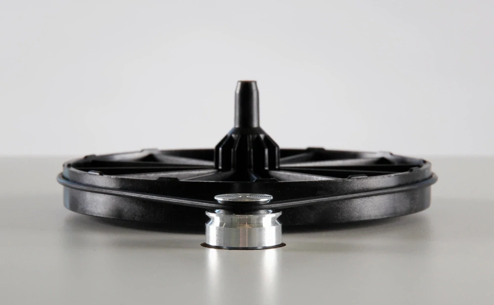 Gramofon s předzesilovačem Rega Planar 1 Plus