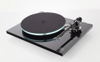 Gramofon Rega Planar 3 | bez přenosky